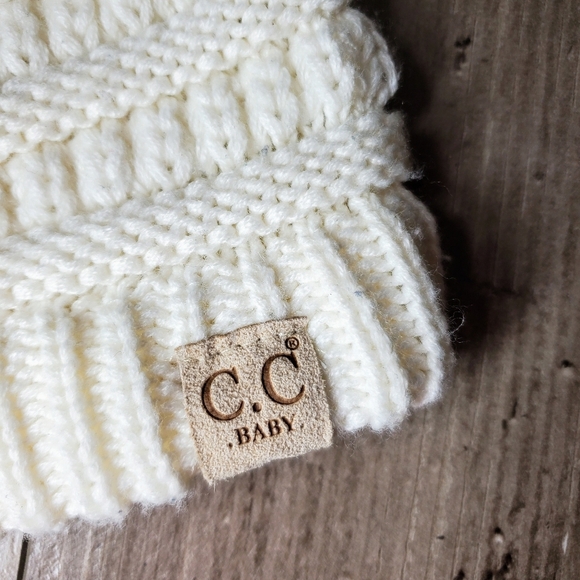 C.C. Baby Cream Colored Knit Pom Pom Beanie Winter Hat 100% Acrylic - Picture 5 of 8